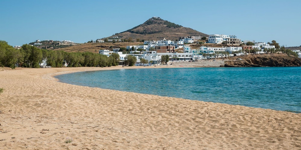 LOGARAS (LOGARAS) PAROS.jpg