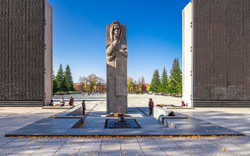 MONUMENT DE GLOIRE