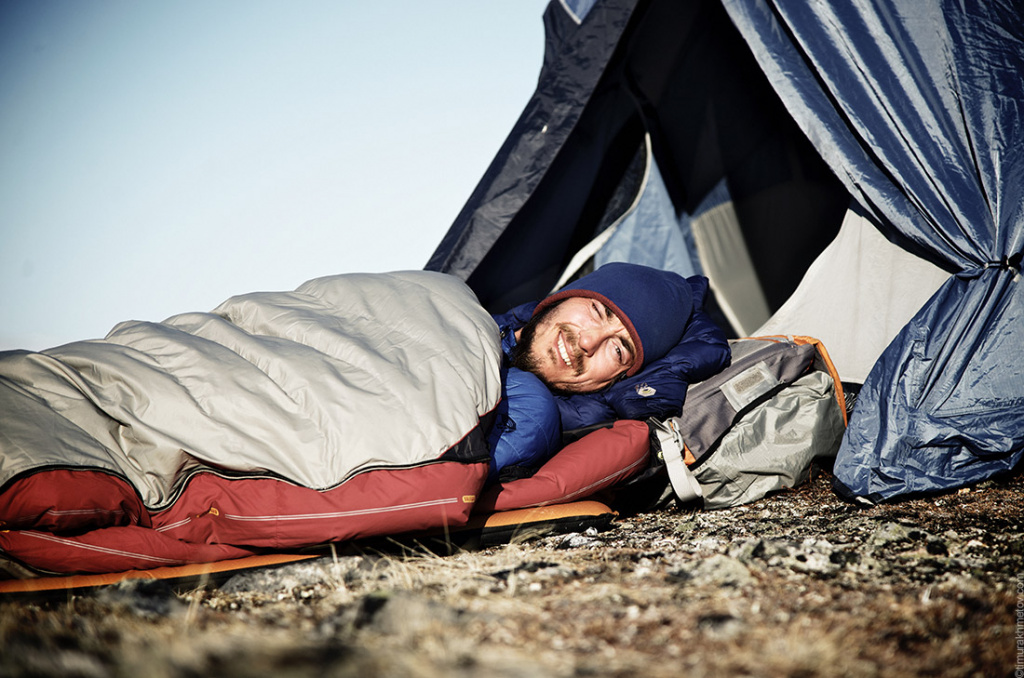 Comment choisir un sac de couchage pour une randonnée