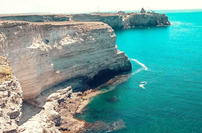 PLAGES DE COULEUR TARHANKUT.jpg