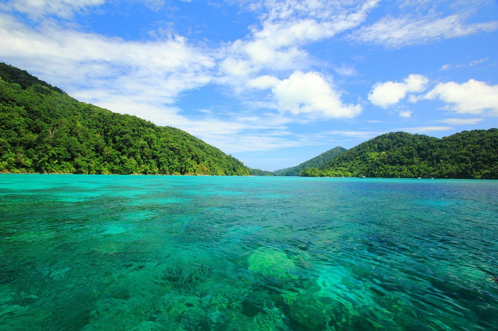 GROUPE D'ÎLES SURIN.jpg