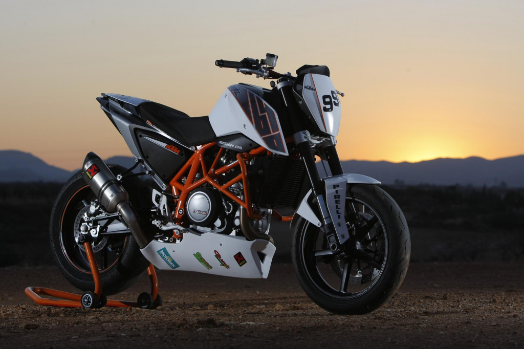 KTM 690 Duke