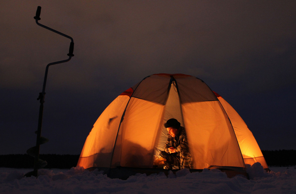 Tentes de pêche d'hiver