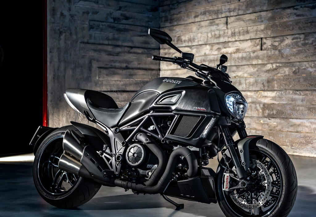 Ducati Diavel Carbon