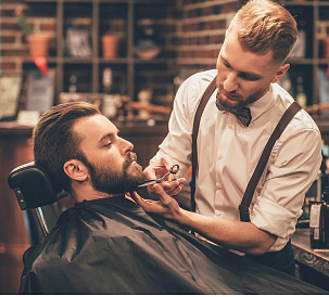 6 meilleurs salons de coiffure de Saint-Pétersbourg